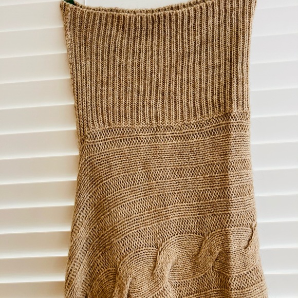 Brandy Melville Wool Poncho Shawl - Picture 3 of 6